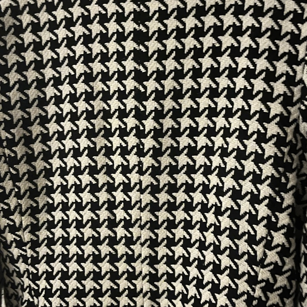 SALE🎁Talbots black and off white wool jacket/blazer in size 12. Very chic. - Picture 13 of 14